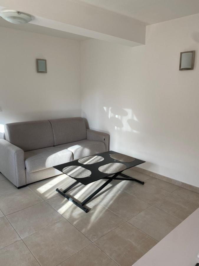 Agreable 2 Pieces En Ville Comme A La Campagne Niza Exterior foto